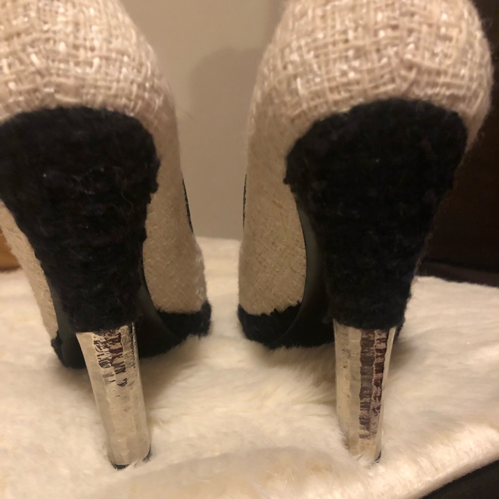 Chanel Pumps.